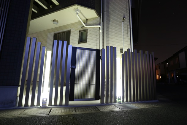 角柱にGロッドをアクセント!夜は幻想的な空間に